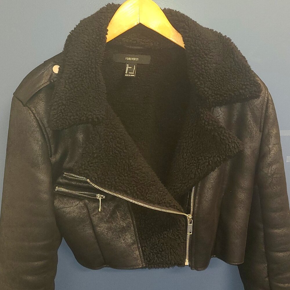 Faux Shearling- Moto Jacket - Forever 21 - SIZE L